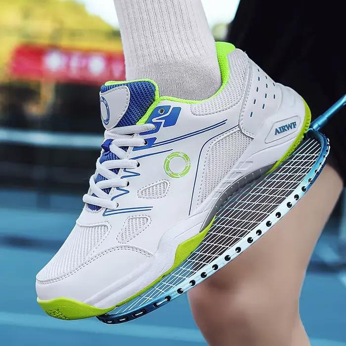 Nouvelles chaussures de badminton pour hommes
