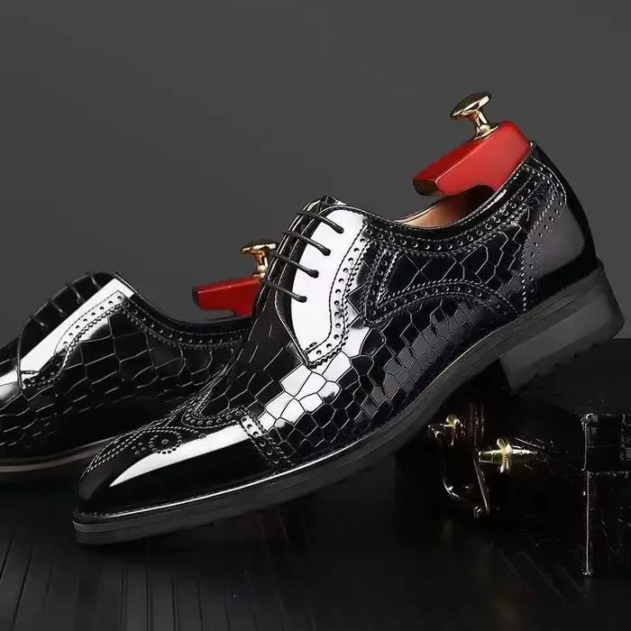 Mode hommes Oxfords chaussures de haute qualité pointu chaussures de mariage pour hommes de luxe richelieu chaussures habillées bureau Gentleman homme chaussures plates 38-48