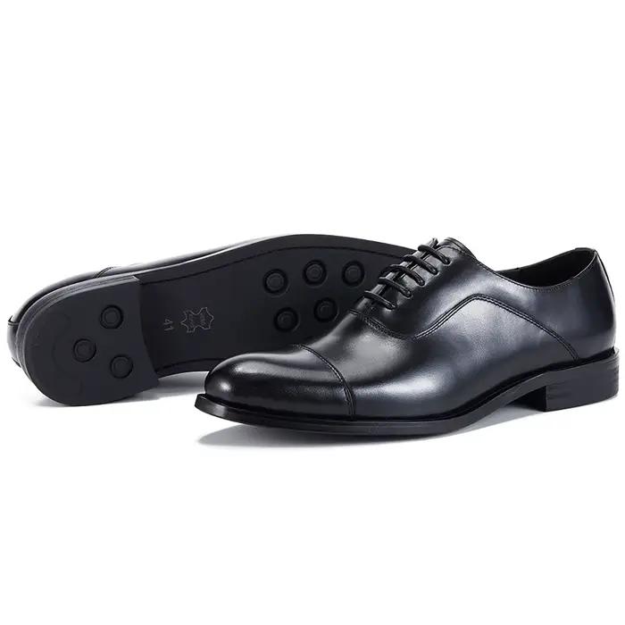 Chaussures habillées en cuir italien classiques et respirantes pour hommes occassions bureau carrière élégantes à offrir pour événements spéciaux