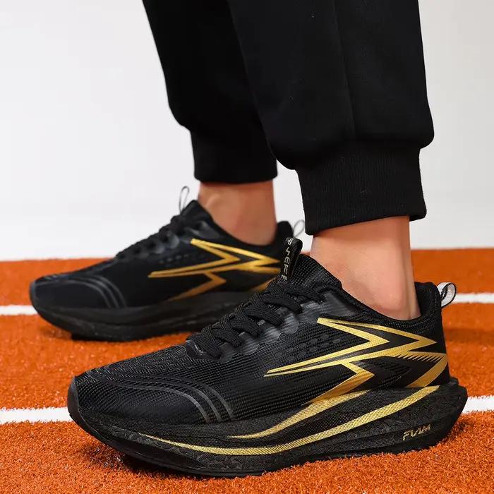 Chaussures de course spécialisées marathon pour hommes, respirantes, légères, avec plaque en carbone, confortables, athlétiques, antidérapantes pour femmes