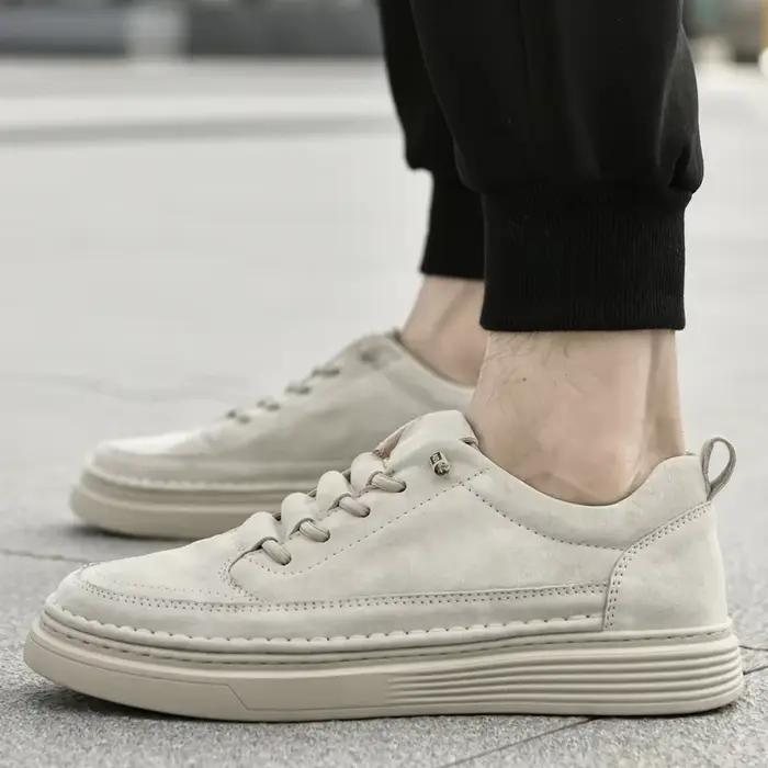 Baskets italiennes en cuir véritable pour hommes, chaussures vulcanisées imperméables, confortables et décontractées, chaussures d'extérieur, grande taille 37-47, 2023