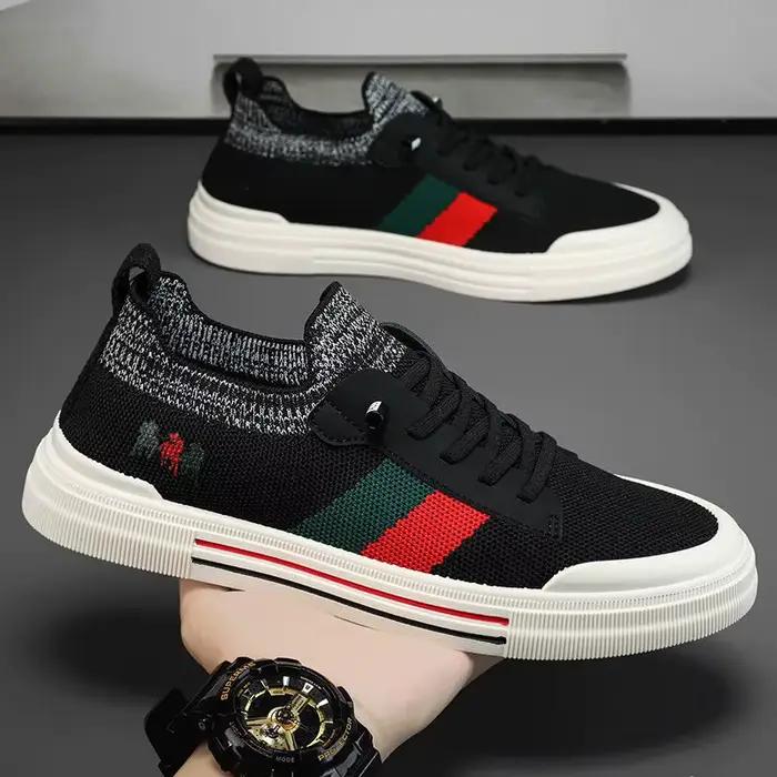 Chaussures décontractées pour hommes en maille respirante, à rayures brodées beige, vertes et rouges, légères et antidérapantes pour la marche