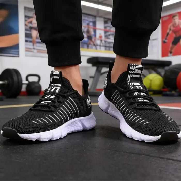 Baskets hommes chaussures printemps été respirant confortable chaussure de course à la mode léger basket-ball casual Train chaussures pour hommes
