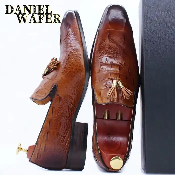 Mocassins en cuir à imprimé crocodile pour hommes, chaussures décontractées, mocassins marron et noir, bureau, robe de mariée, luxe, été