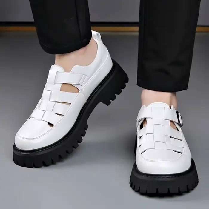 Sandales homme confortables 2026 cuir fendu perforées pour été décontracté ocassions spéciales et activités户外活动
