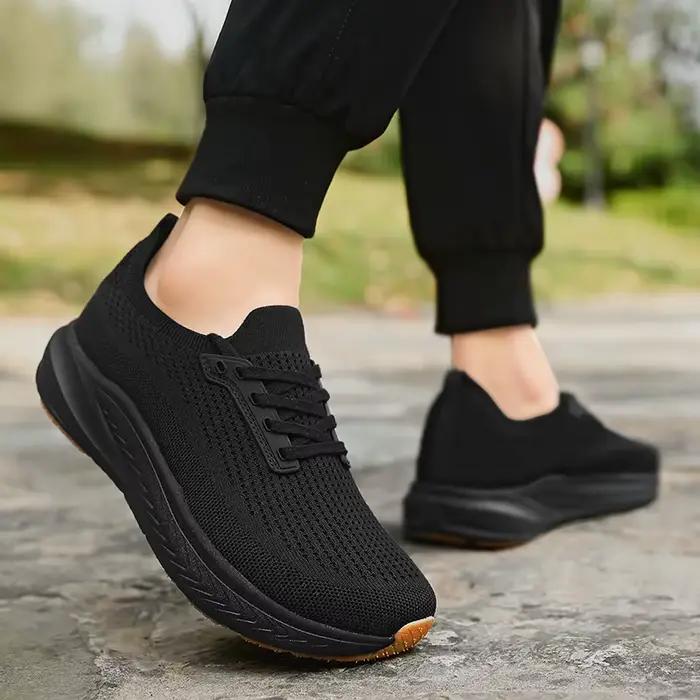 Chaussures de sport pour hommes à lacets en maille, confortables, respirantes, légères, à semelle rebondissante pour la course en parc