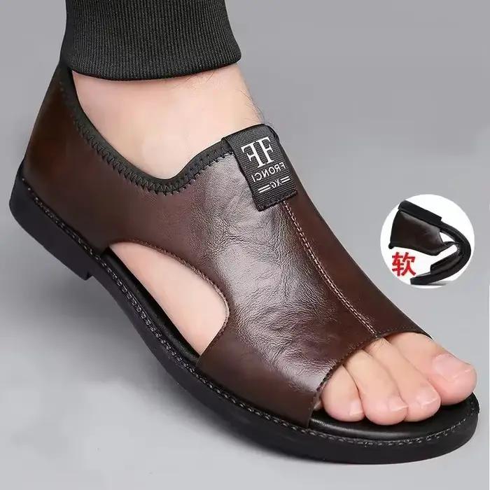 Sandales homme en cuir de haute qualité design plat antidérapant pour hommes confortables et élégants pour occasions estivales et informelles