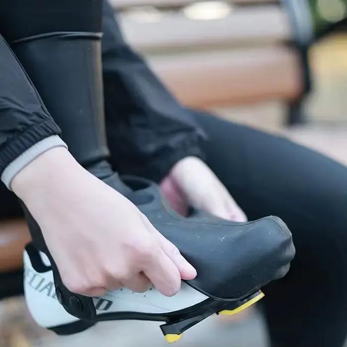 Couvre-chaussures de cyclisme sur route en silicone, coupe-vent, imperméables et chauds, faciles à nettoyer et réutilisables pour le vélo