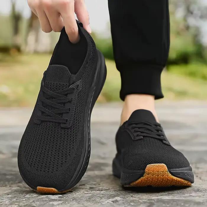 Chaussures de sport pour hommes à lacets en maille, confortables, respirantes, légères, à semelle rebondissante pour la course en parc