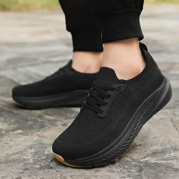 Chaussures de sport pour hommes à lacets en maille, confortables, respirantes, légères, à semelle rebondissante pour la course en parc