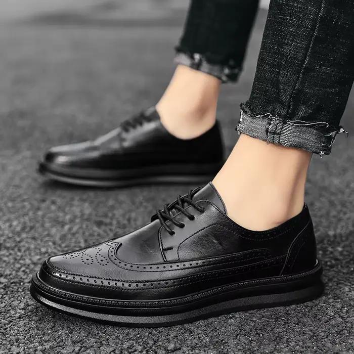 Hommes chaussures habillées en cuir blanc