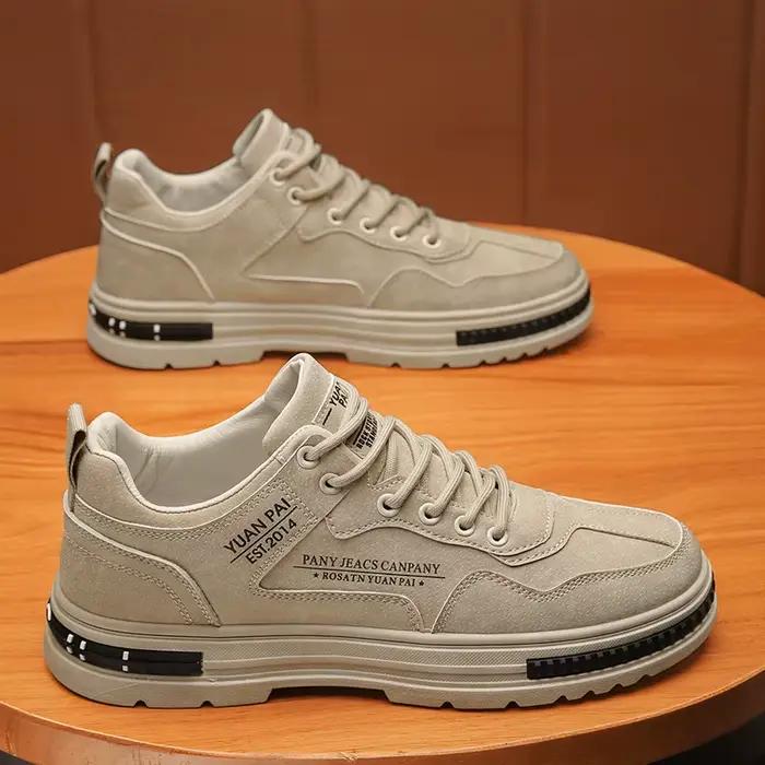 Chaussures pour hommes tendance et à la mode 2025